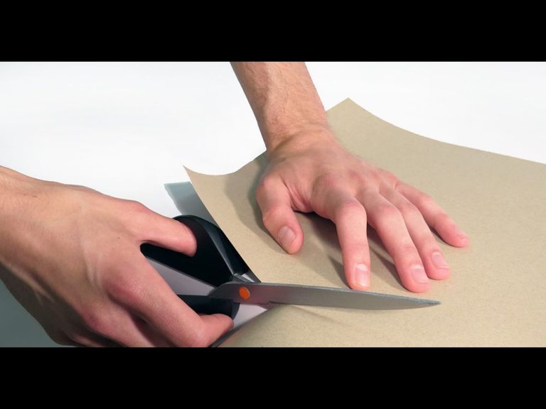 Shear Brilliance! Ingenious Stylists Create Flawlessly Straight Lines